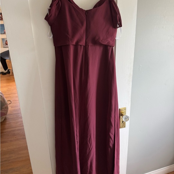 Revelry Sienna Chiffon Bridesmaid Dress Size 10 Cabernet - Picture 5 of 5